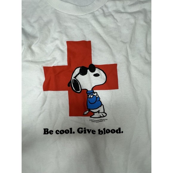 Authentic Be Cool Give Blood Snoopy Red Cross Limited Edition Joe Cool T-shirt - Picture 6 of 6